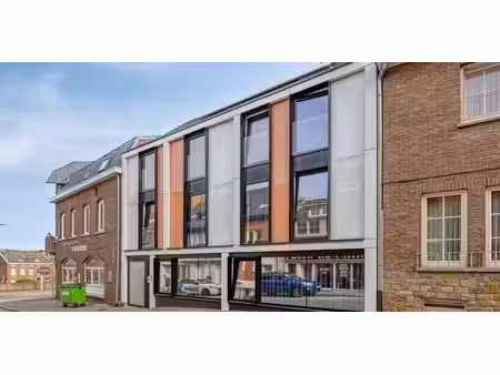 bâtiment commercial à vendre à genk pour € 1.250.000 avec 10 chambres à coucher