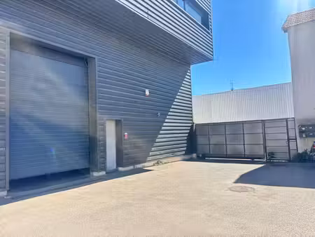 location local d’activités marseille 13014 310m²