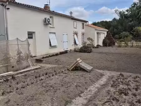 vente maison à treize-septiers (85600) : à vendre / 112m² treize-septiers