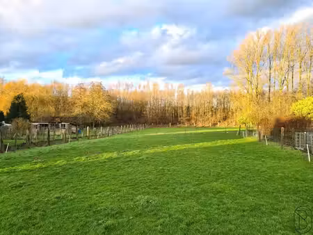 terrain à bâtir de 28ares 90 situé dans le charmant village