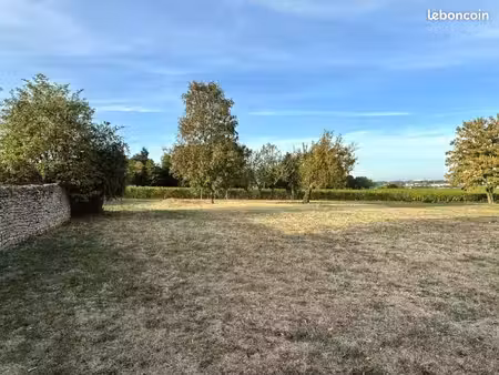 terrain 1 300 m² vinzelles