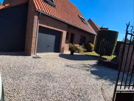 maison individuelle garage et carport