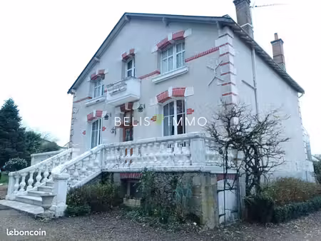 maison 7 pièces 145 m²