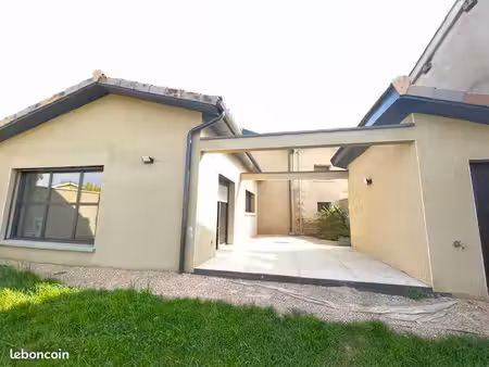 villa recente avec terrain