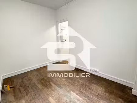 studio 1 pièce 18 m²