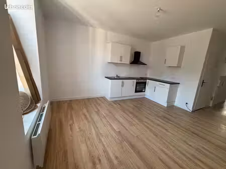 appartement t2 lumineux en cours de rénovation