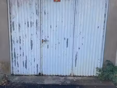 garage à louer à dole