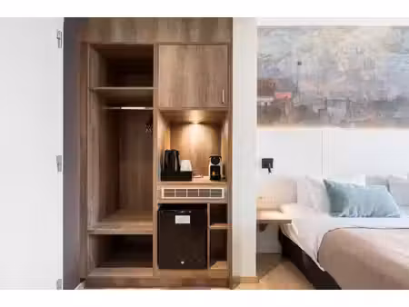 commercieel te koop in oostende met 1 slaapkamer