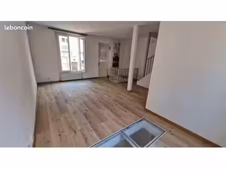maison de ville à 5 min à pied du rer b