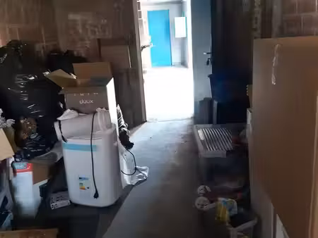 local de stockage a lour