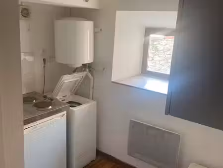 a louer t1 duplex 19 m2 à montaigut 63700 près st eloy et st gervais 280 c.c