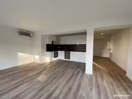 appartement 4 pièces 93 m²