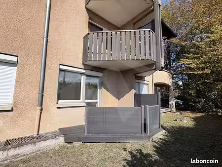 studio 1 pièce 28 m²