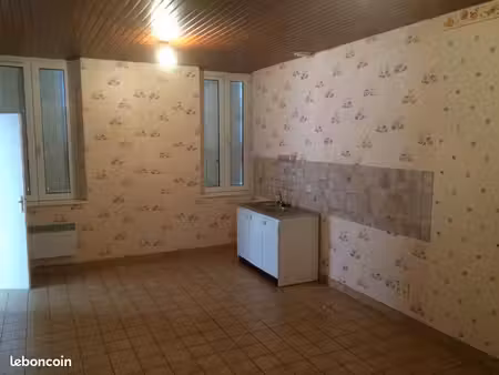 maison de ville  3 pièces louvigné du désert   particulier