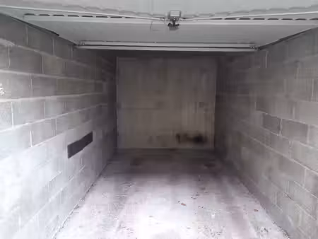 bellevue garage individuel a louer