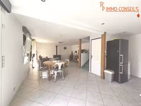 à vendre : magnifique maison de campagne entièrement rénovée