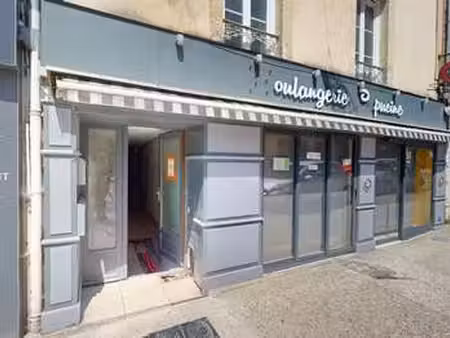 vente bureaux et commerces à bayeux (14400) : à vendre / 133m² bayeux