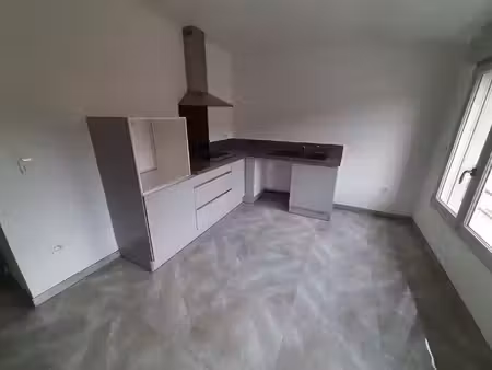appartement la cluse et mijoux 2 pièces 80 m2