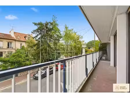 le vesinet centre ville - appartement 5 pièces de 83 82 m²