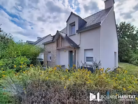 maison 4 chambres sur terrain de près de 350 m²