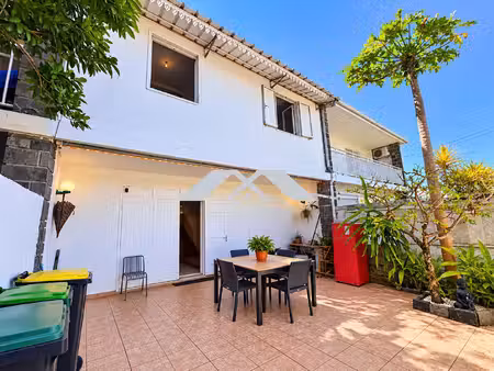 maison f4 saint-benoit