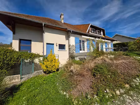 maison t6 - 208 m² - st genix les villages