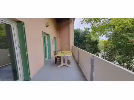 a louer maison de village t4 avec terrasse et garage