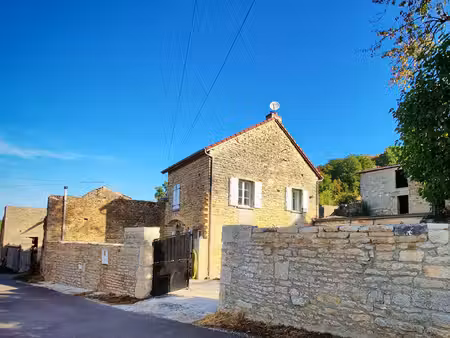 jolie maison en pierre entre auxois et morvan  70m2