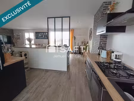 maison sur sous-sol rénovée en 2018  3 chambres  terrasse  terrain clos.