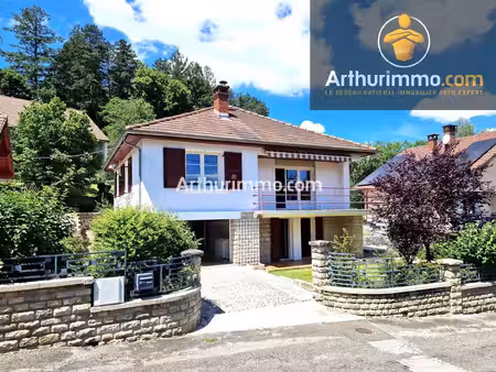 lons-le-saunier (39 jura)  à vendre maison individuelle de 125 m²  3 chambres  765 m² de t