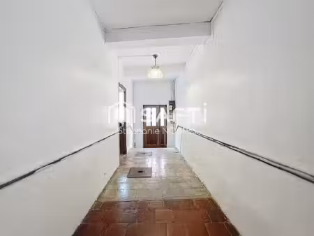 a rénover !! maison de village de 180 m²  avec terrasse et immense garage de 100 m² - fort