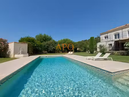 bastide t9 + 2 villas t3 et t2 sur 6200 m2 de terrain
