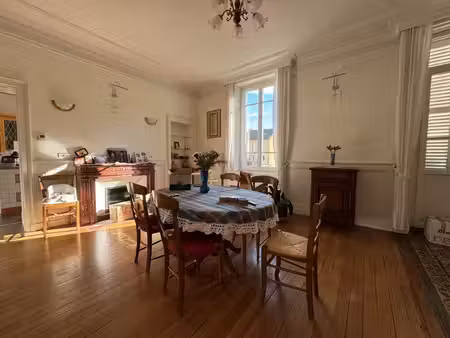 location t3 à lons-le-saunier