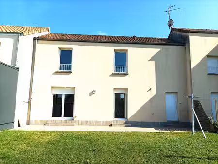 maison de 96 m² à saint-benoit