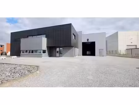 entrepôt à louer à sint-truiden pour € 5.600