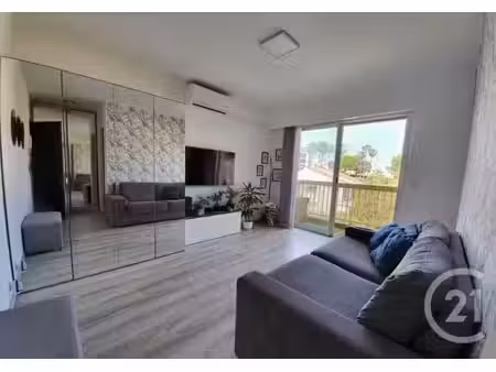 appartement studio à louer - 1 pièce - 21 m2 - antibes - 06 - provence-alpes-cote-d-azur