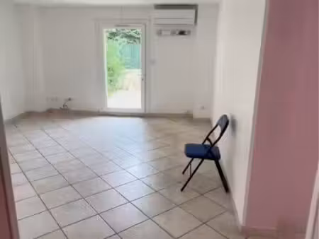 location à saisir - appartement 3 pièces - 60m2 - jardin - sausset-les-pins