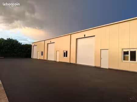 location hangar / entrepôt pour stockage