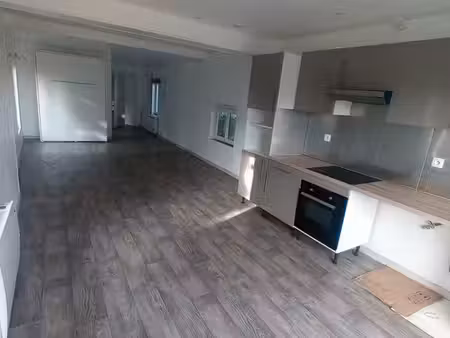 maison avec jardin et 2 places de parking