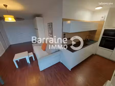 studio 1 pièce 32 m²