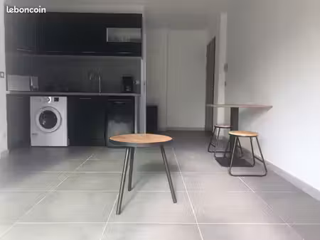 2 pièces meublé 32 m² avec terrasse de 12 m²