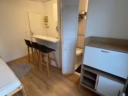 studio 12 18 m² – paris 10e – canal saint-martin / métros 2 et 7