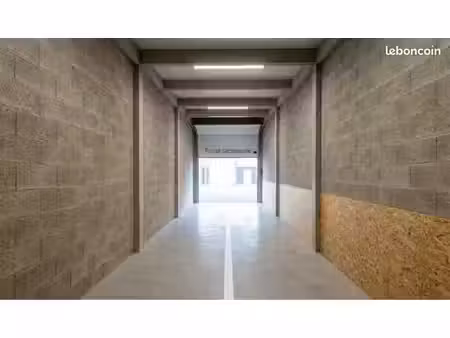 location garage polyvalent
