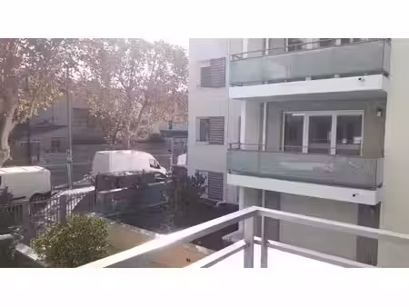 location appartement 2 pièces 36 m² à roquevaire (13360)  727 €