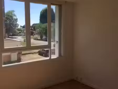 location appartement 2 pièces à pessac (33600)  780 €
