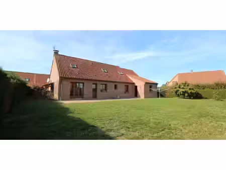 maison avec jardin et terrasse thumeries (59)