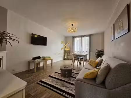 location meublée appartement 2 pièces 51.7 m² à lorient (56100)  810 €