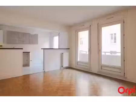 location appartement 3 pièces 63.6 m² à lyon 3ème (69003)  905 €