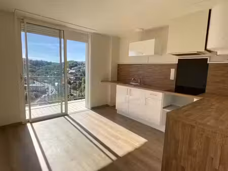 location appartement 2 pièces 47 m² à le monastère (12000)  515 €