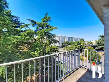 appartement t4 de 102 m² dernier étage quartier beauséjour